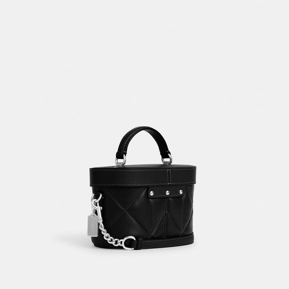 ALMOST PERFECT Coach Outlet Kay Crossbody With Puffy Diamond Quilting - Picture 2 of 7